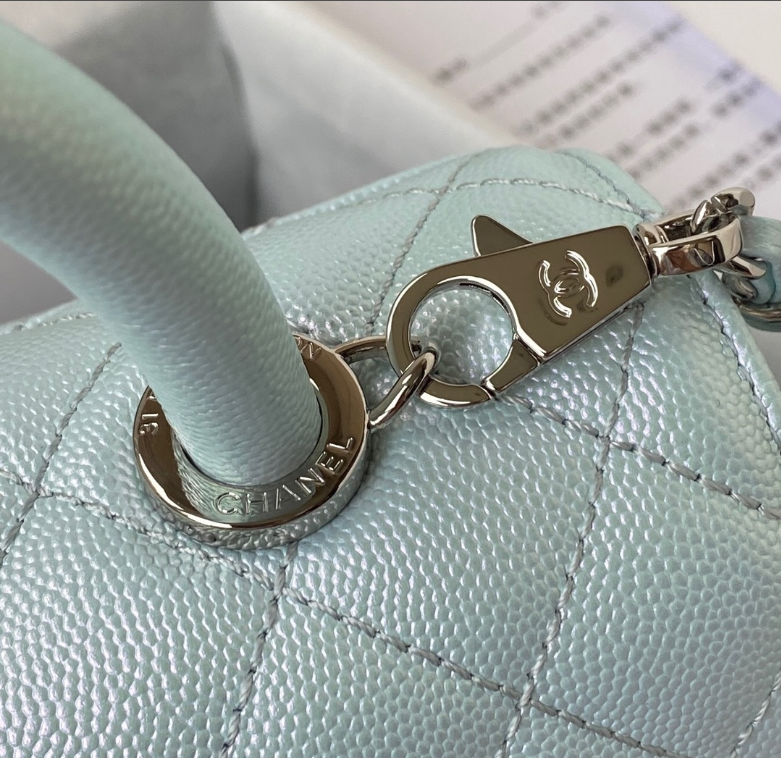Chanel Coco Handle Bag 92990 23cm