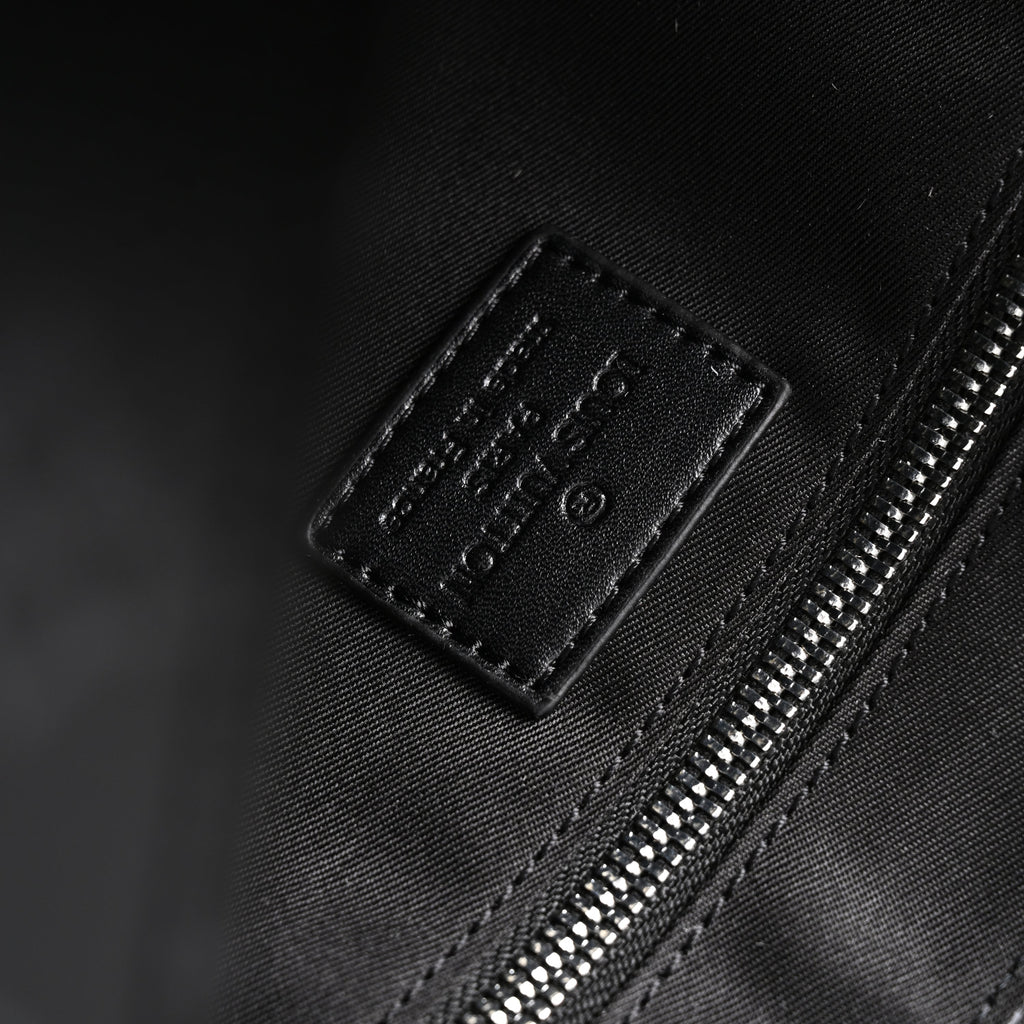 Louis Vuitton Messenger Bag – Monogram Eclipse Canvas